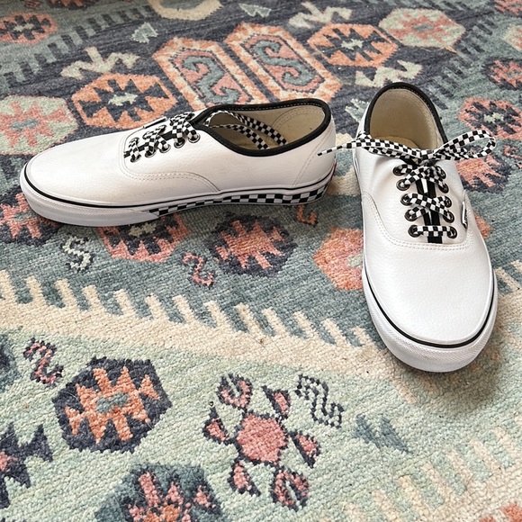 Vans Old Skool Customs - Picture 2 of 6